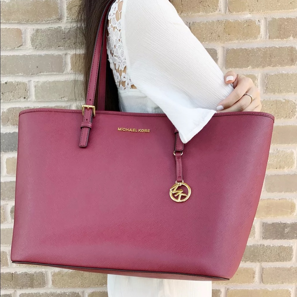 🌺🌺🌺 NWT Michael Kors Tote mulberry - Picture 1 of 8